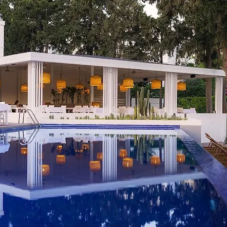Liv By Bellazure Hotel