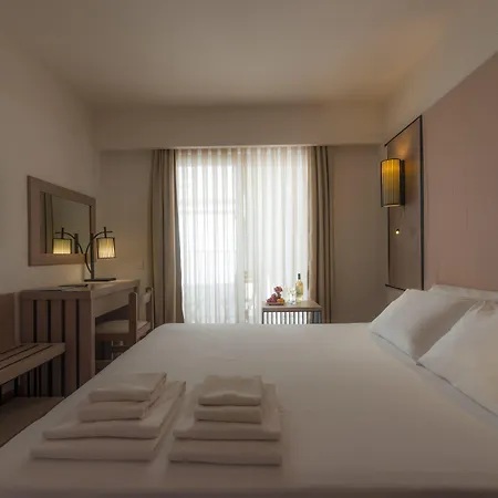 فندق ليف هوتل باي بيلازور 4*