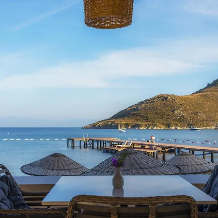 Ξενοδοχείο Liv By Bellazure