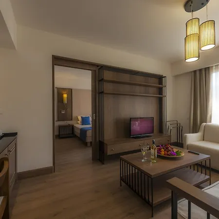 Ξενοδοχείο Liv By Bellazure