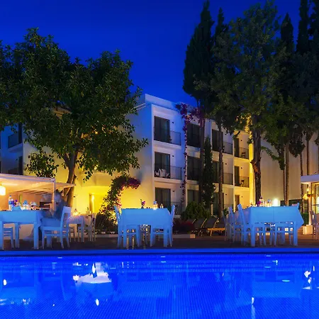 Liv By Bellazure Hotel Akiarlar