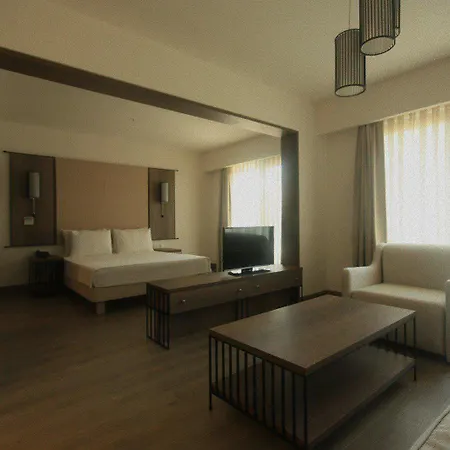 Liv By Bellazure Hotel